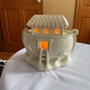 Rare Department 56 Snow-babies 2012 Ceramic Noah's Ark Night Light - Cream